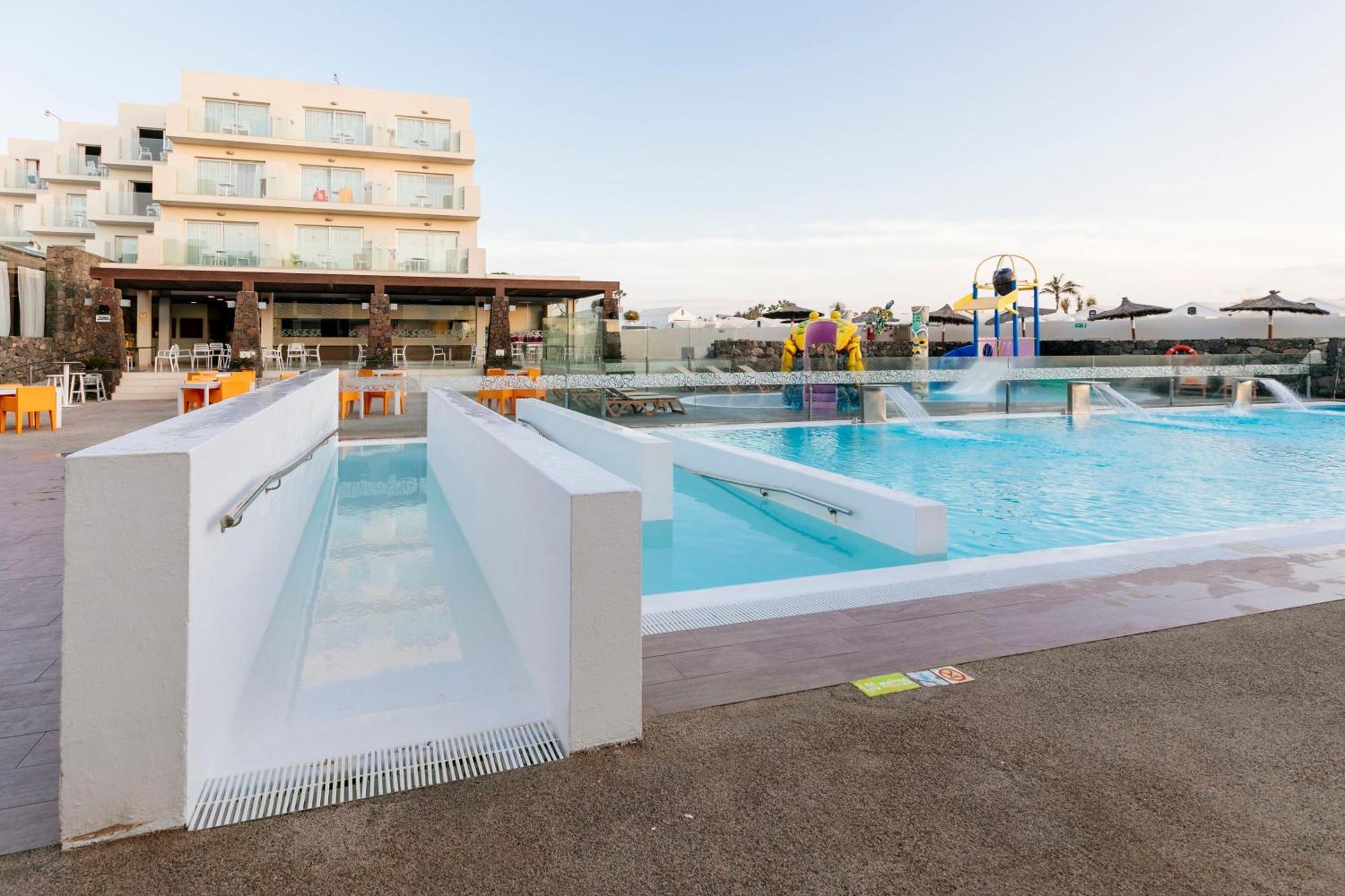 Hd Beach Resort 코스타 테기세 외부 사진